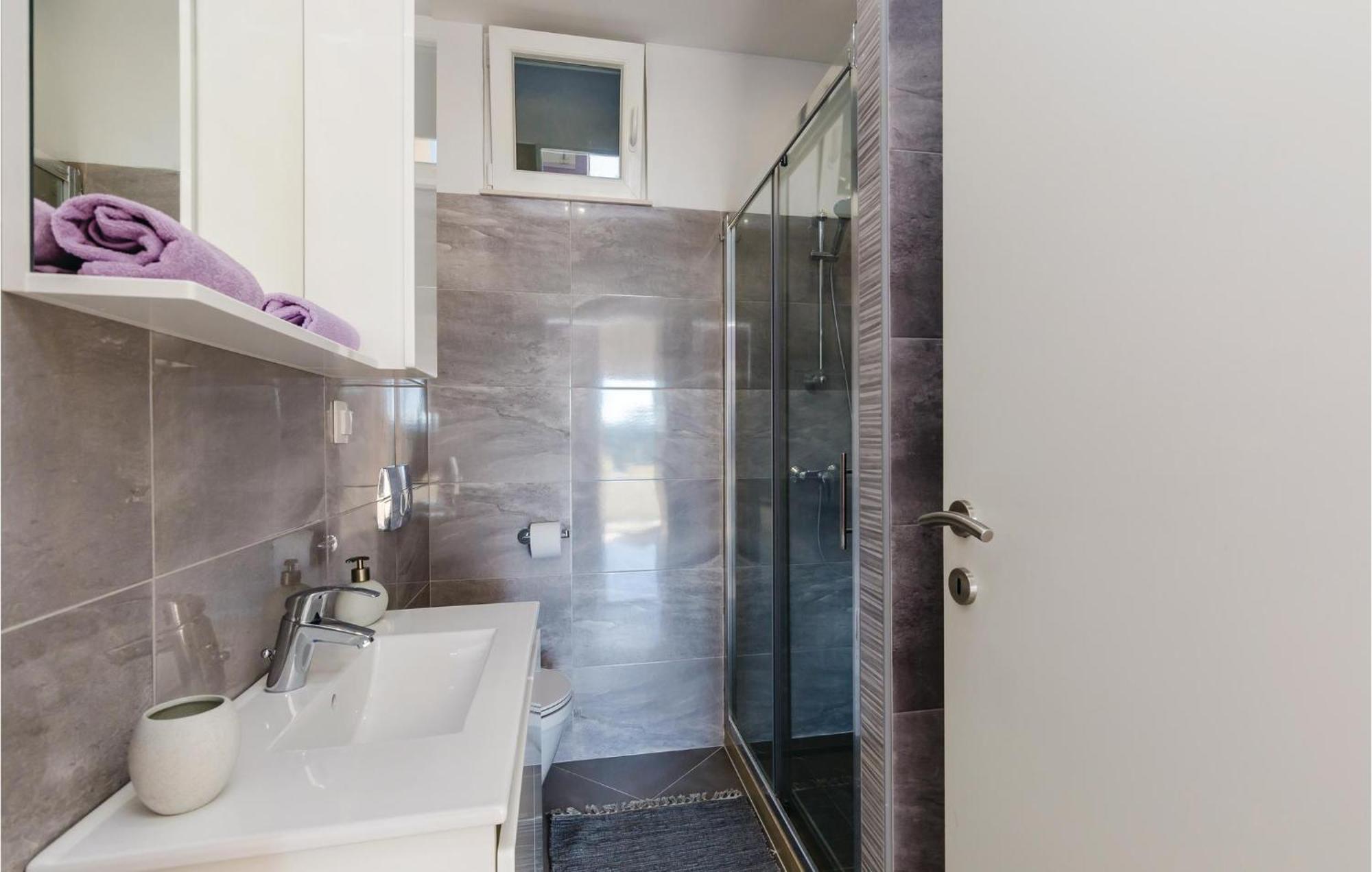 Cozy Apartment In Zaton Veliki With Kitchen Luaran gambar